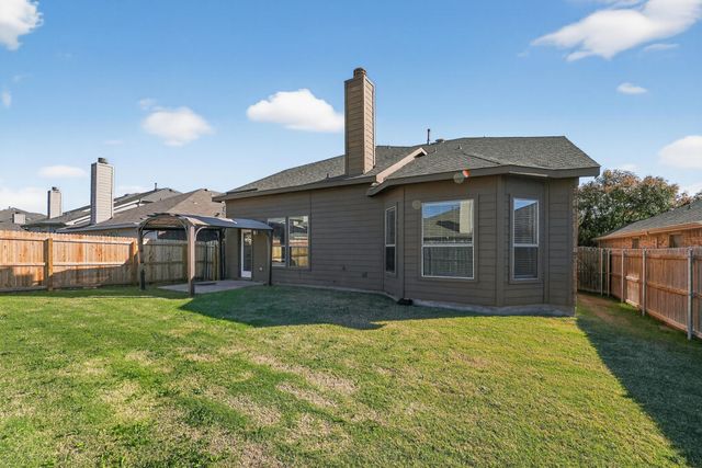 304 Bluefinch Drive, Little Elm, TX 75068