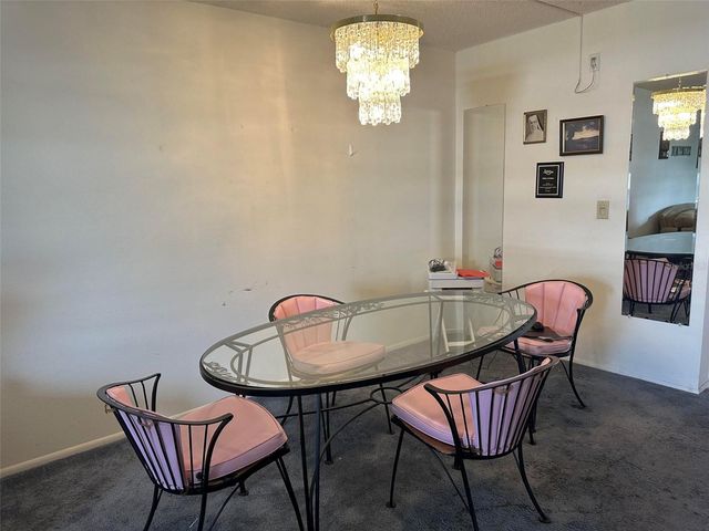 5090 BAY STREET NE 220, St Petersburg, FL 33703