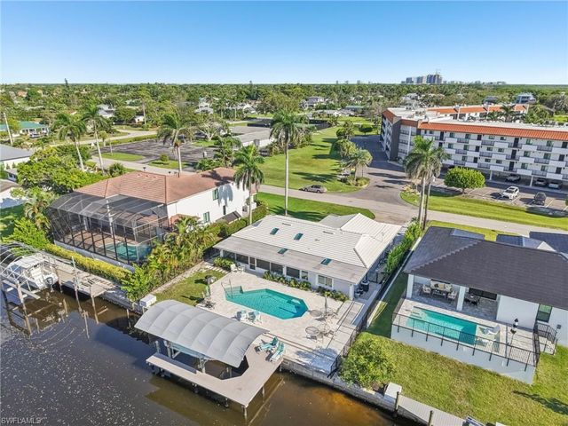 225 3rd ST, Bonita Springs, FL 34134