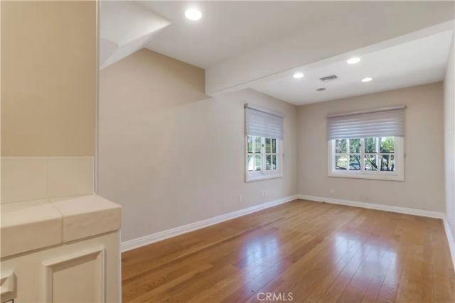 4525 Vista De Oro Avenue, Woodland Hills, CA 91364