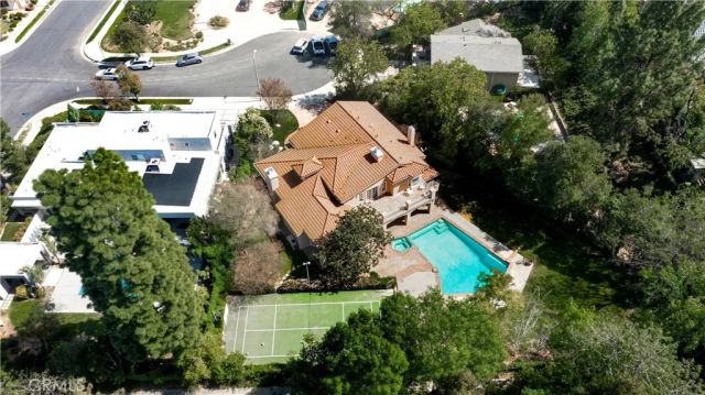 4525 Vista De Oro Avenue, Woodland Hills, CA 91364