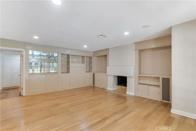 4525 Vista De Oro Avenue, Woodland Hills, CA 91364