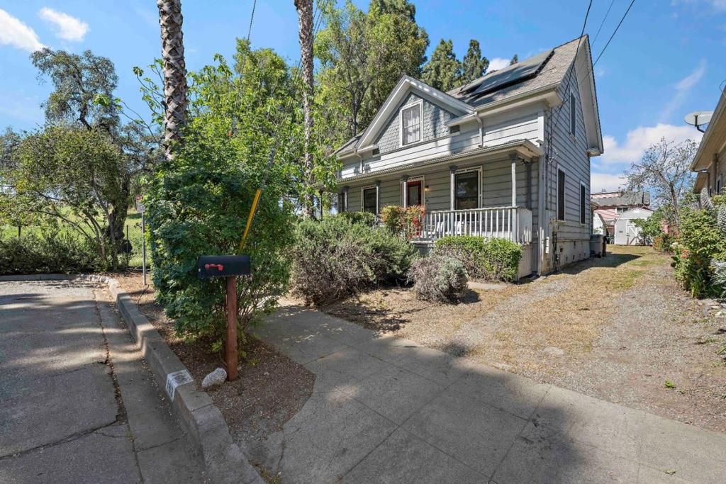 Image 2 of property listing at 163 Carrie Street, San Jose, CA 95112