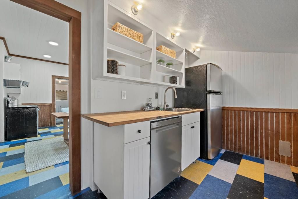 Image 32 of property listing at 163 Carrie Street, San Jose, CA 95112