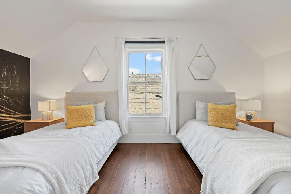 Image 45 of property listing at 163 Carrie Street, San Jose, CA 95112