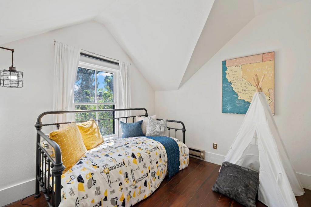 Image 53 of property listing at 163 Carrie Street, San Jose, CA 95112