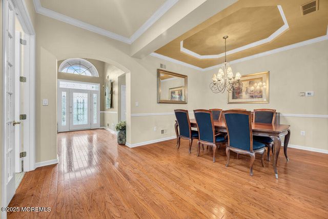 19 Torrey Pines Drive, Monroe, NJ 08831