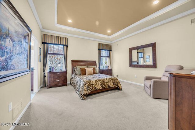 19 Torrey Pines Drive, Monroe, NJ 08831