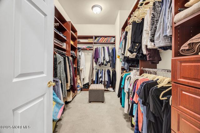 19 Torrey Pines Drive, Monroe, NJ 08831