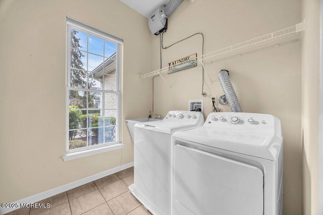 19 Torrey Pines Drive, Monroe, NJ 08831