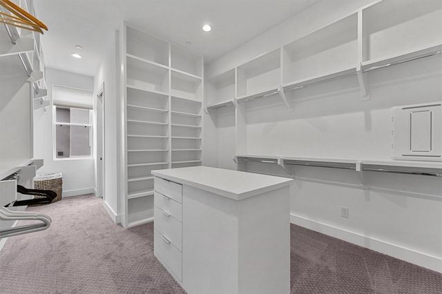 5854 E Post Oak Lane, Houston, TX 77055