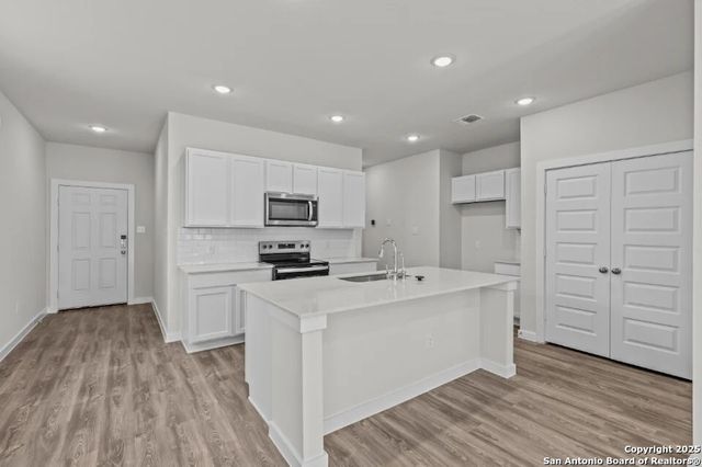 4243 CLARISSE STREET, New Braunfels, TX 78130