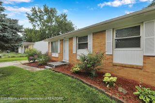 1554 Huntshire Drive, Holt, MI 48842