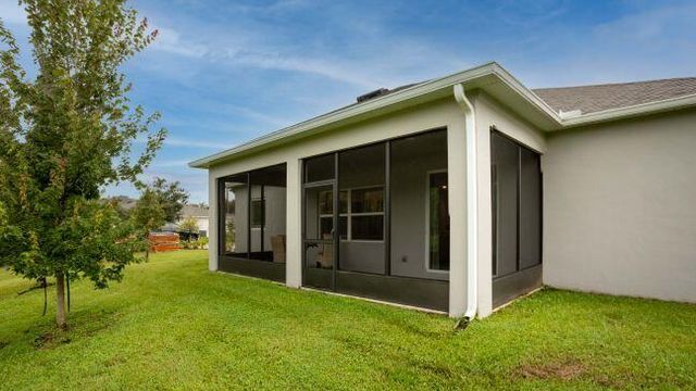 8425 101st Court, Vero Beach, FL 32967