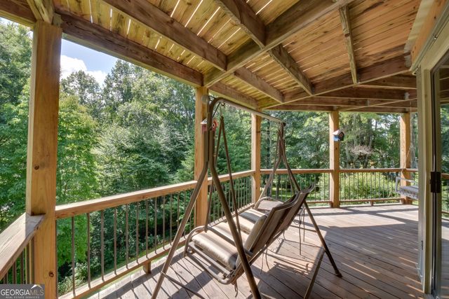 194 Fairway Lane, Dillard, GA 30537
