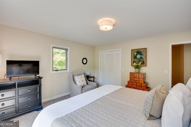 194 Fairway Lane, Dillard, GA 30537