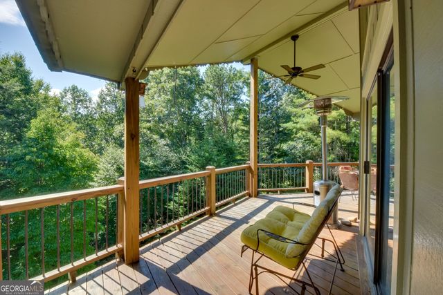 194 Fairway Lane, Dillard, GA 30537