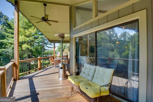 194 Fairway Lane, Dillard, GA 30537