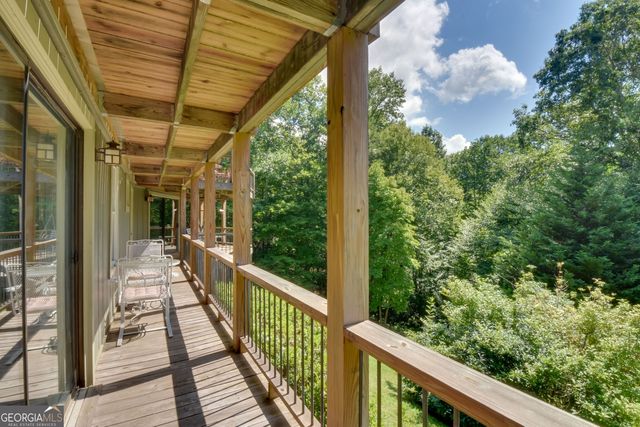 194 Fairway Lane, Dillard, GA 30537