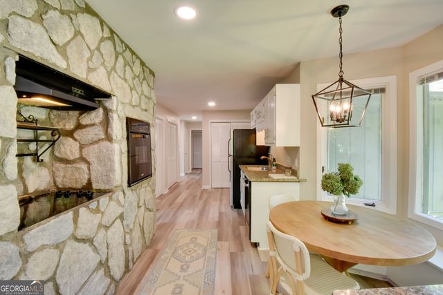 194 Fairway Lane, Dillard, GA 30537