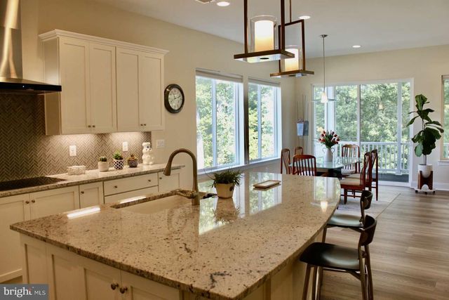 124 PIMPERNEL PL, Lake Frederick, VA 22630