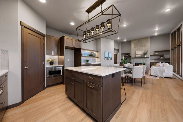 13733 N Mayfair Ln, Spokane, WA 92205