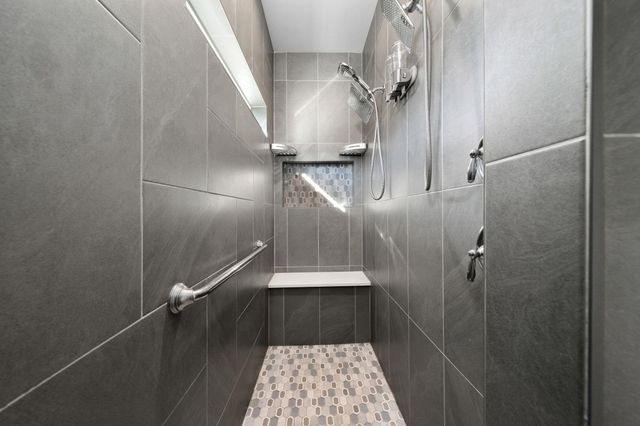 13733 N Mayfair Ln, Spokane, WA 92205