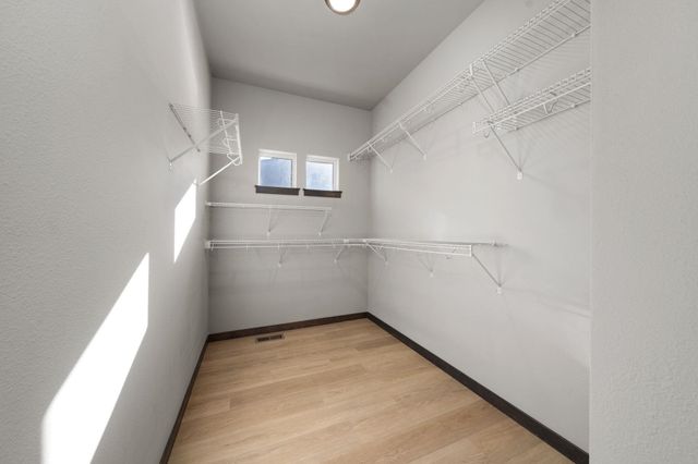 13733 N Mayfair Ln, Spokane, WA 92205