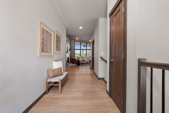 13733 N Mayfair Ln, Spokane, WA 92205