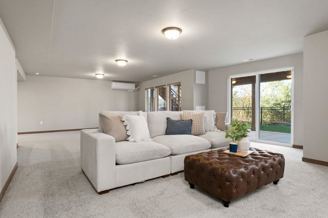 13733 N Mayfair Ln, Spokane, WA 92205