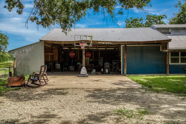 14125 County Road 164, Iola, TX 77861