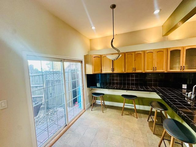 260 Park View Terrace, Oakland, CA 94610