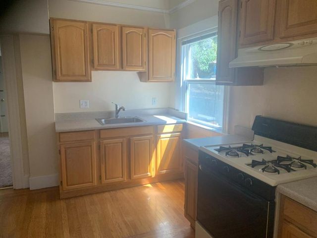 260 Park View Terrace, Oakland, CA 94610