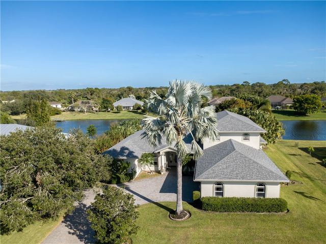 1504 Eagles Circle, Sebastian, FL 32958