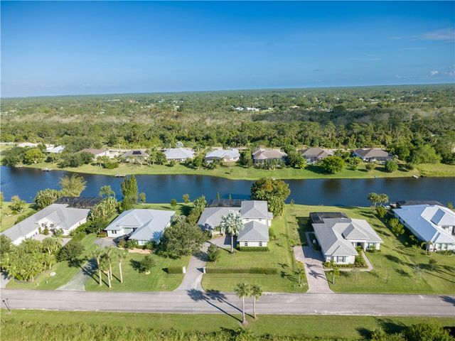 1504 Eagles Circle, Sebastian, FL 32958