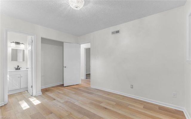 3073 Pewter RD, Virginia Beach, VA 23452