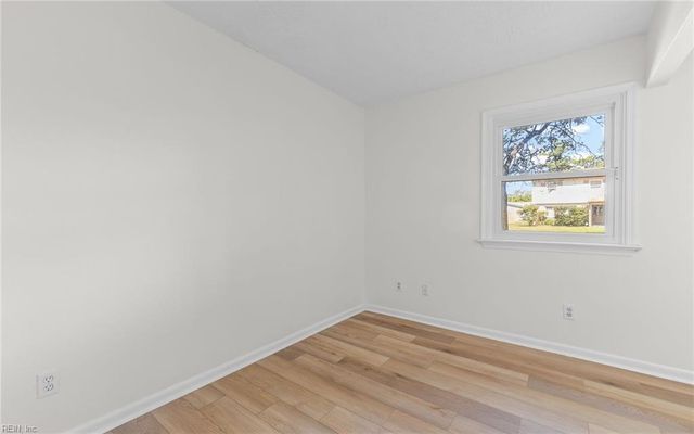 3073 Pewter RD, Virginia Beach, VA 23452