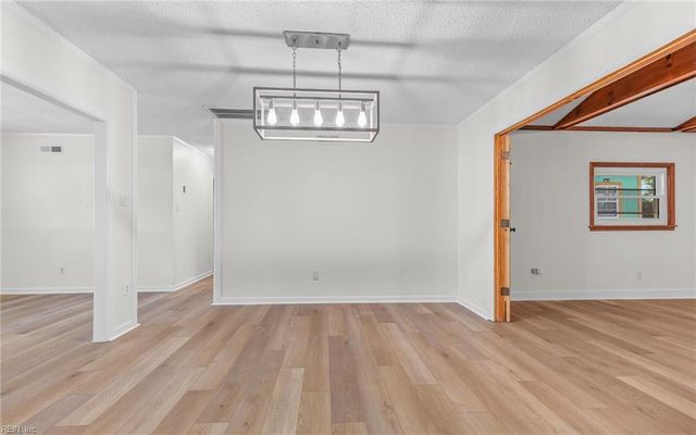 3073 Pewter RD, Virginia Beach, VA 23452