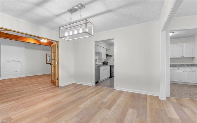 3073 Pewter RD, Virginia Beach, VA 23452
