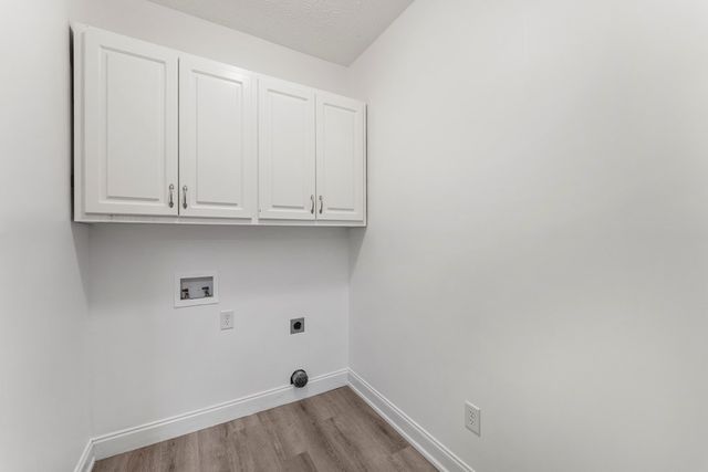 1643 Ossahatchee Creek Drive, Ellerslie, GA 31807