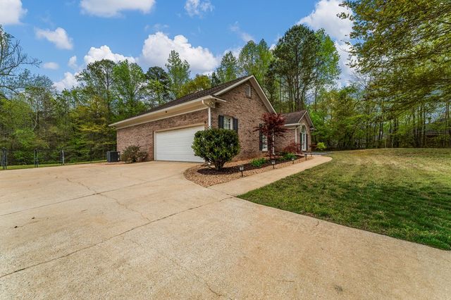 1643 Ossahatchee Creek Drive, Ellerslie, GA 31807
