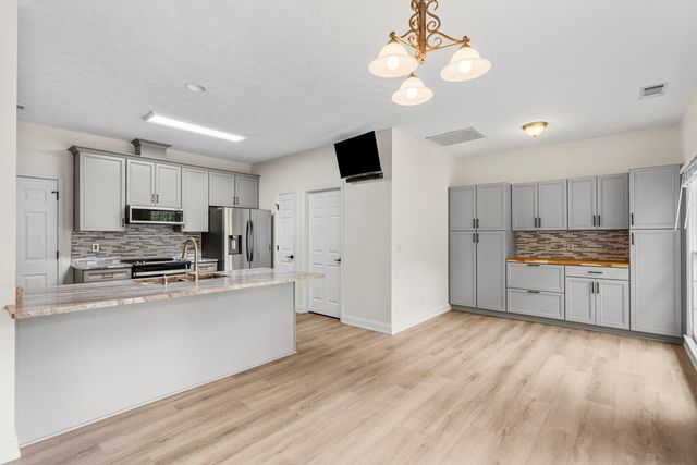 1643 Ossahatchee Creek Drive, Ellerslie, GA 31807