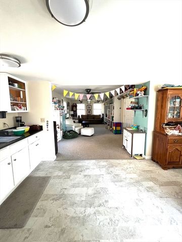 132 Pleasant St, Fairhaven, MA 02719