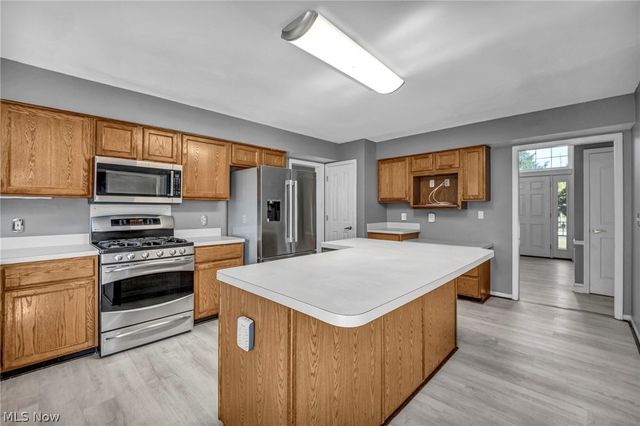 3045 Irena Lane, Twinsburg, OH 44087