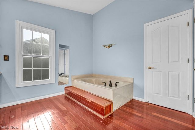 3045 Irena Lane, Twinsburg, OH 44087