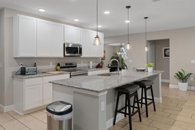 15 LONE PINE STREET, Homosassa, FL 34446