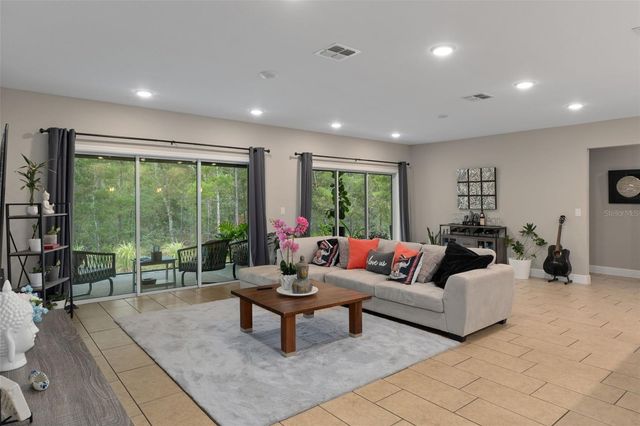 15 LONE PINE STREET, Homosassa, FL 34446