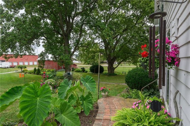 12201 King Church Avenue NW, Uniontown, OH 44685