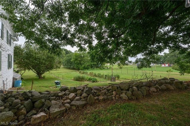 12201 King Church Avenue NW, Uniontown, OH 44685