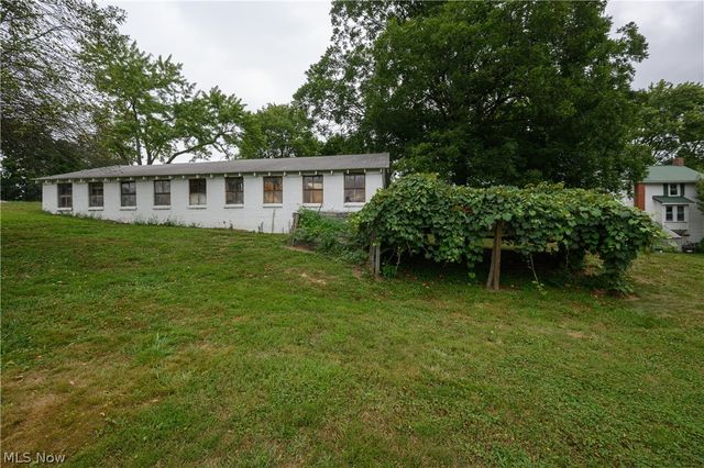 12201 King Church Avenue NW, Uniontown, OH 44685